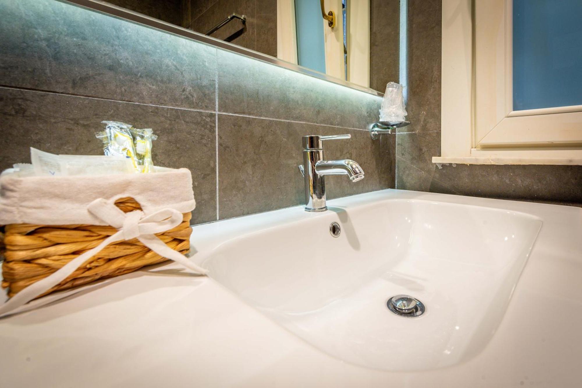 Hotel Andenis Tiber House à Rome Extérieur photo